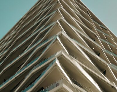 Siraj Tower, Arjan