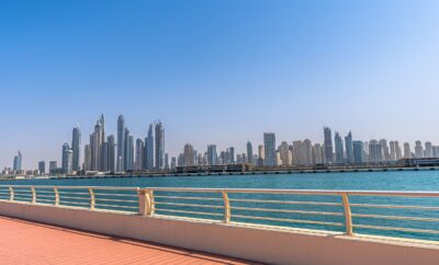 Azizi Riviera 29, Meydan