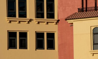 Royal Manor, Meydan