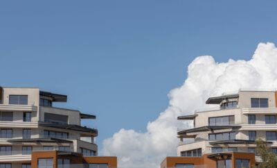 Azizi Riviera 19, Meydan